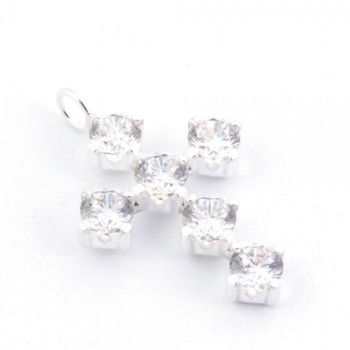 Silver pendant with zirconia