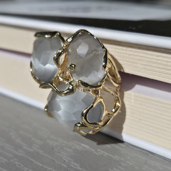 Cat's eye ring