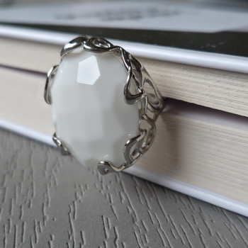 White Agate ring