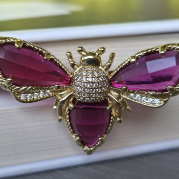 Bee, cat's eye ring