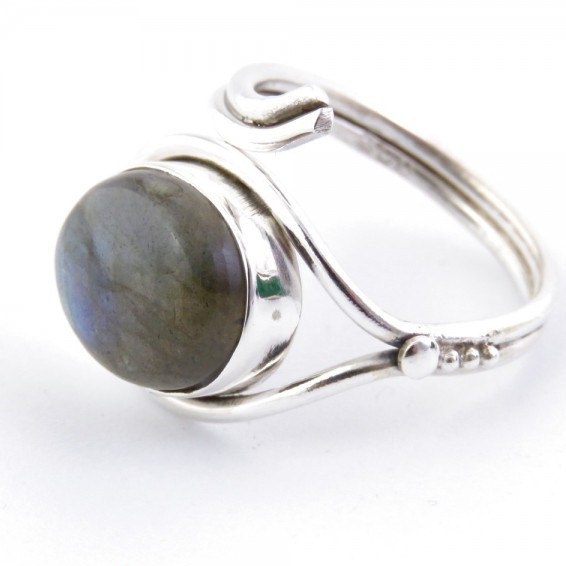 Labradorite - silver ring