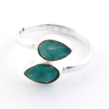 Emerald - silver ring