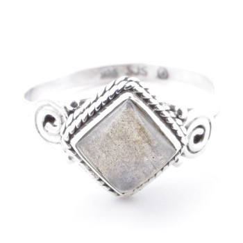 Labradorite - silver ring