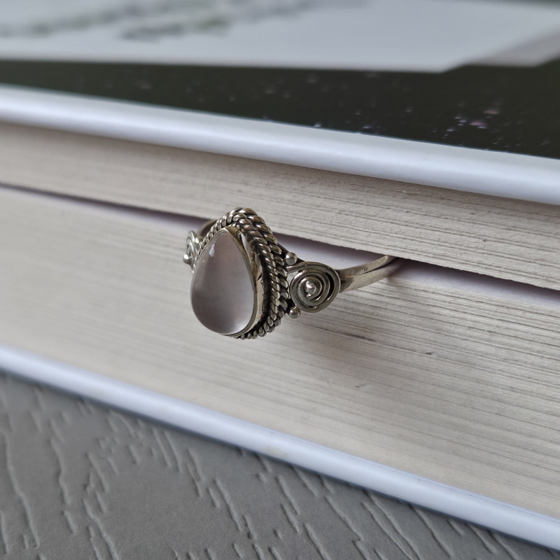 Rose quartz - silver ring